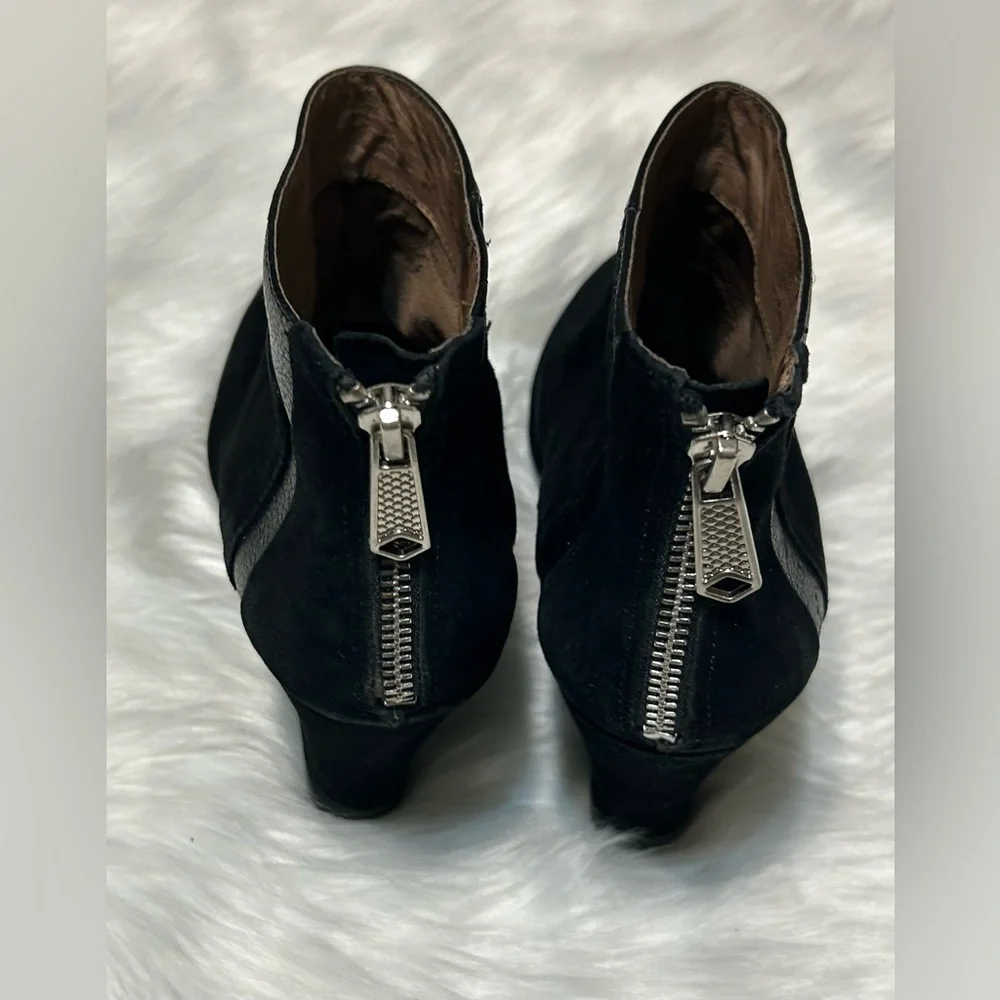 Donald J. Pliner Chez Black Wedge Ankle Boots - Picture 11 of 11